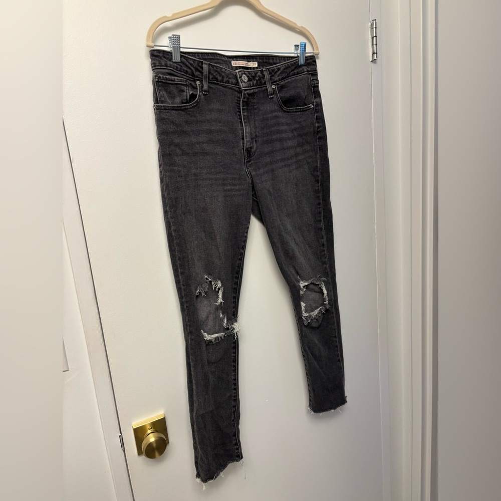 Levi’s high rise skinny jeans